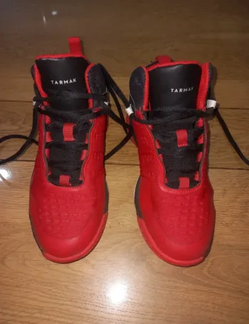 Baskets taille 33