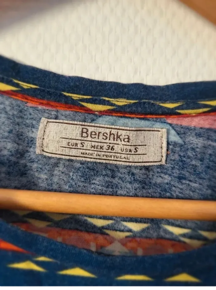 Tee shirt  homme  Bershka taille S - photo numéro 2