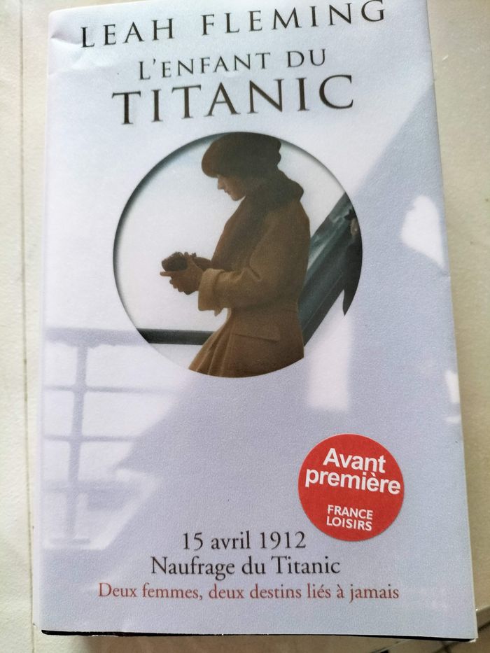 Livre : l'enfant du Titanic - Leah Fleming