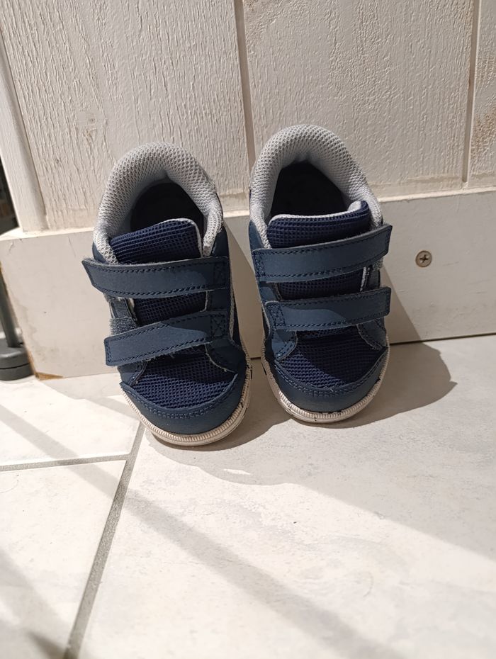 Basket bebe 23 - photo numéro 1