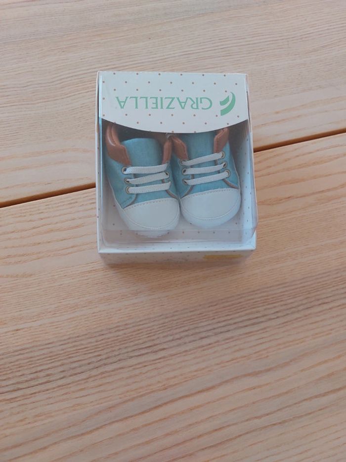 Chaussures bébé t16