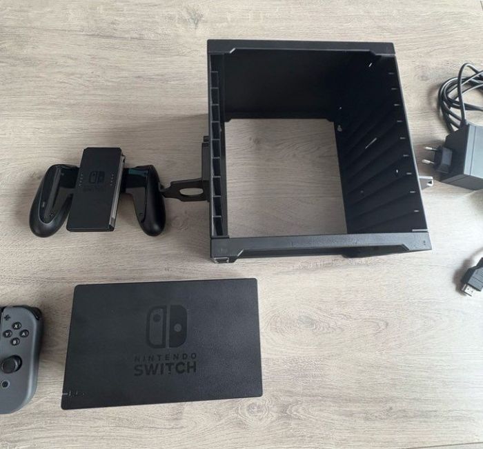 Nintendo Switch oled - photo numéro 3