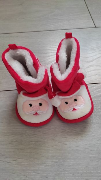 Chaussons de Noël fourrés neufs