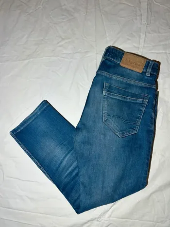 Jean instinct bonobo