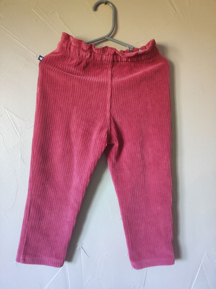 Pantalon velours côtelé Boutchou couleur framboise taille 36 mois - photo numéro 2