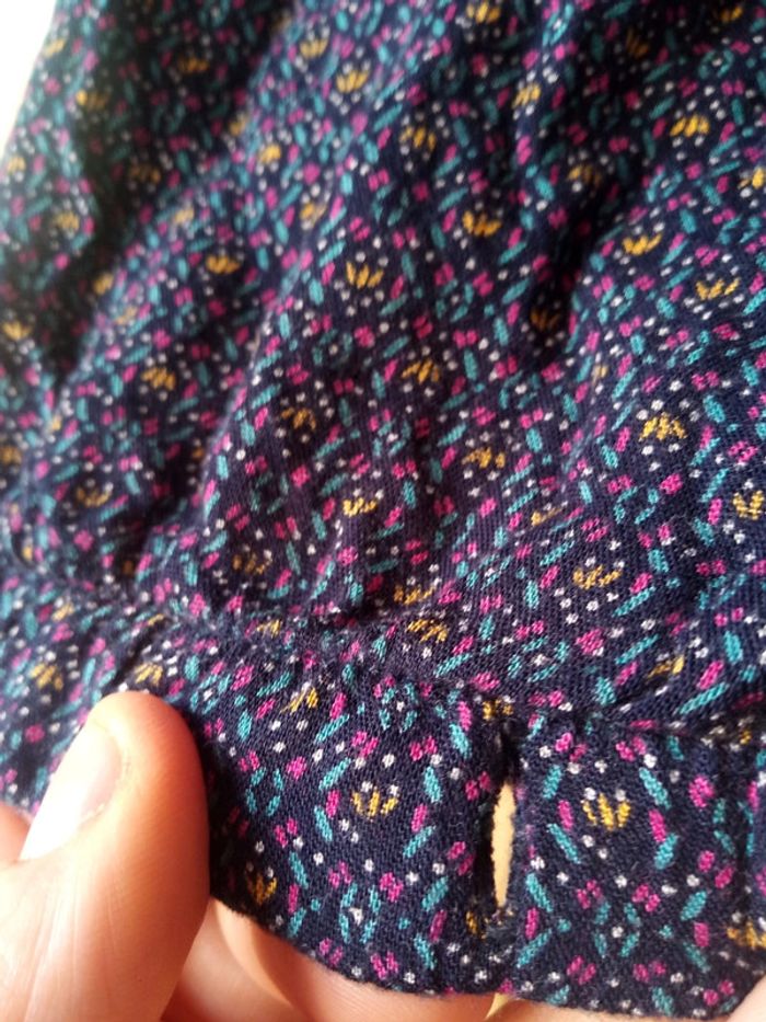 Blouse / t-shirt fleurs - photo numéro 5