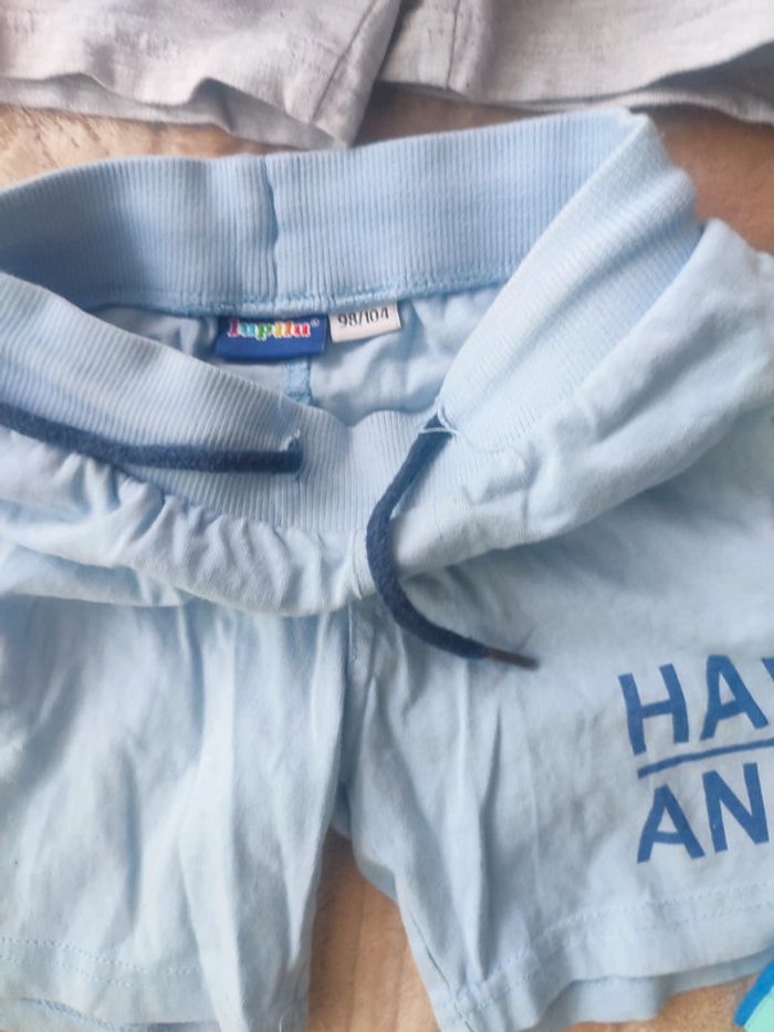 Lot shorts garçon taille 2/3 ans - photo numéro 4