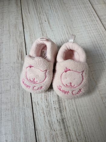Chaussons bébé fille 3/6mois très bon état
