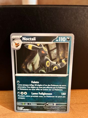 Noctali pokeball 59/131