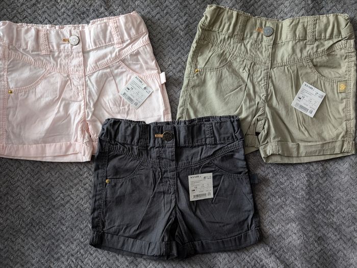 NEUF, lot de 3 shorts Kiabi, 18 mois