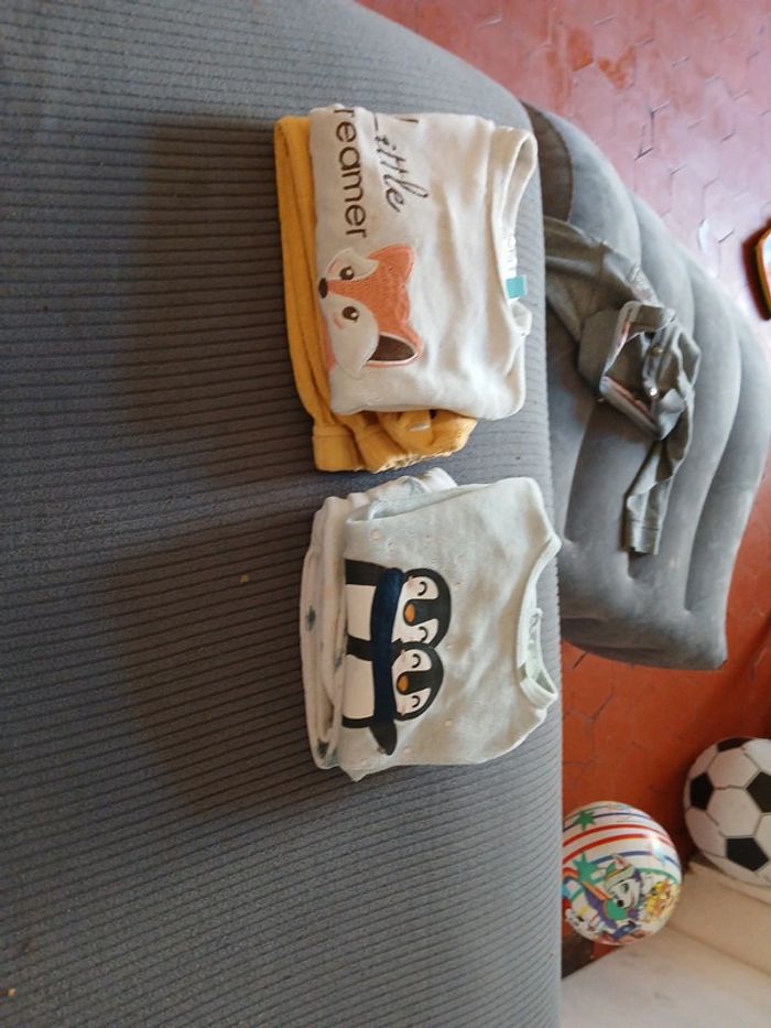 2 pyjamas deux pièces - photo numéro 6