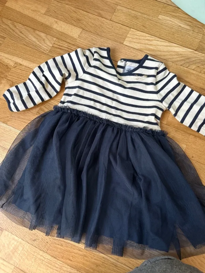 Robe de fête petit bateau comme neuve
