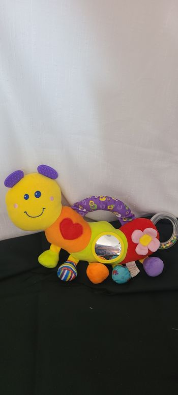 Peluche hochet bébé chenille