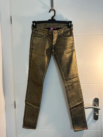 Pantalon enduite