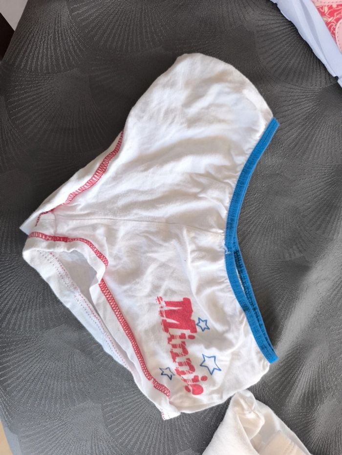 Lot de 4 débardeurs maillots de corps sans manches et 2 shorty 6-8 ans hello kitty - photo numéro 8