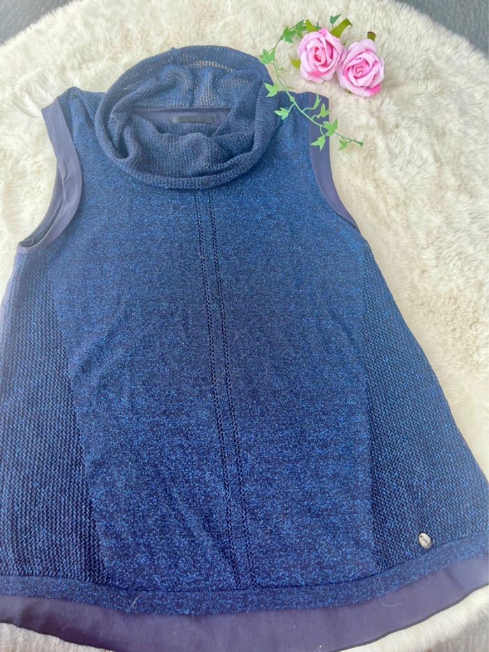 Débardeur pailleté bleu à col