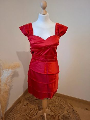 Robe rouge satinée Naf Naf taille S 36