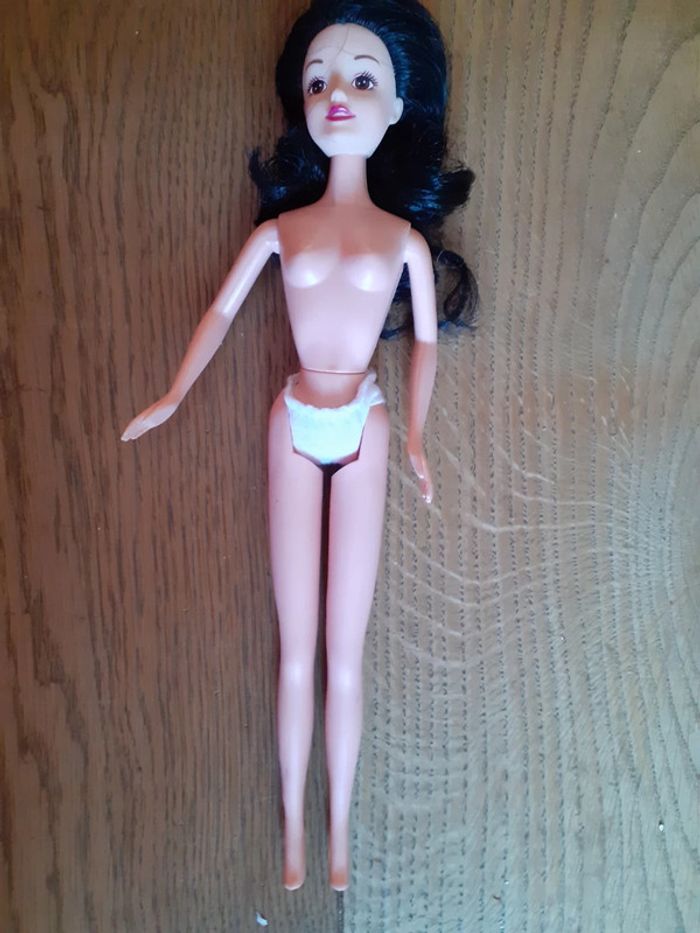 Poupée mannequin blanche neige Disney