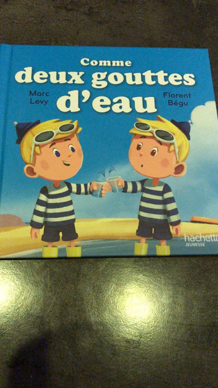 Comme deux gouttes d’eau de Marc Lévy