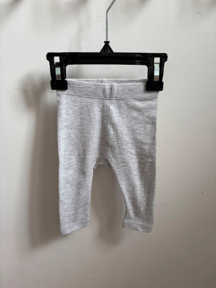 Legging gris 3 mois - photo numéro 2