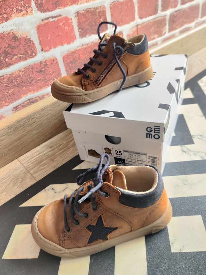 Chaussures cuir camel et marine Gémo Taille 25 dans boite - photo numéro 1