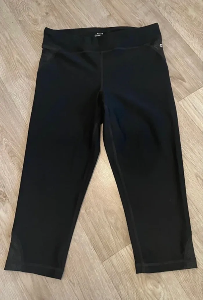 Active essentials by tichibo leggings pantacourts /pantalon de sport noir taille S/36