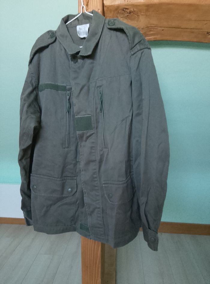 Veste militaire