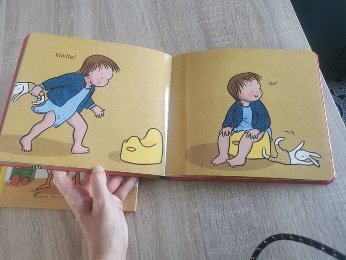 Lot de 2 livres sur le thème de l'acquisition de la continence "propreté" en très bon état - photo numéro 5