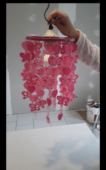 Suspension rose coeur papillon