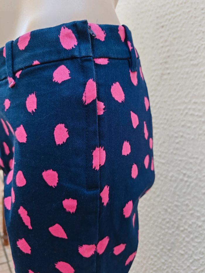 Pantacourt H&M taille basse bleu marine et rose coupe skinny - photo numéro 6