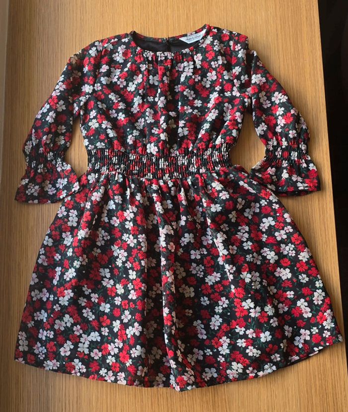 Robe fleurie Taille 3 ans
