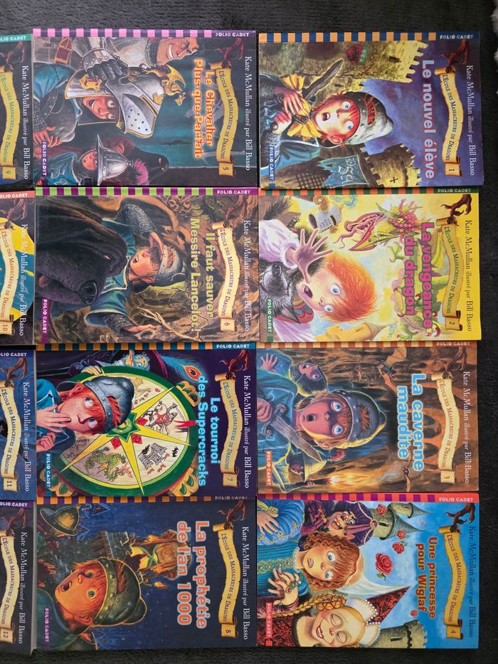 Lots de 12 livres école des massacreur  de dragons - photo numéro 2