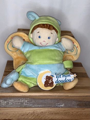 NIC155 doudou poupée papillon 🦋 nicotoy