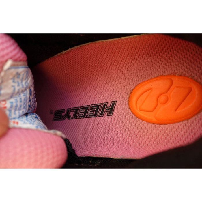 Baskets/chaussures Heelys à roulettes, taille 31 - photo numéro 2