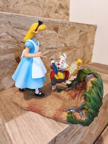 Enesco Figurine Alice et Le Lapin Blanc, Enchanting Disney