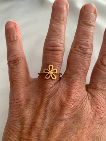 Bague fine bohème fleur en acier inoxydable doré 19 mm