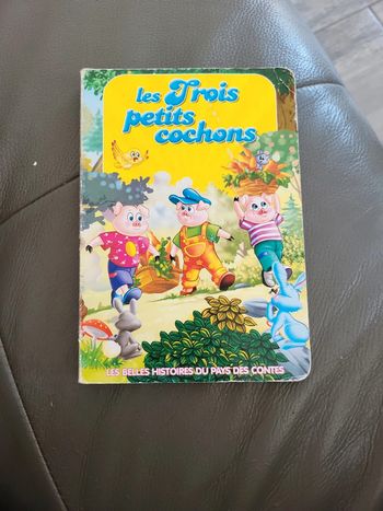 Livre les trois petits cochons