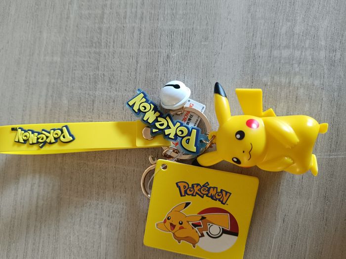 Porte clés pokémon, bluey - photo numéro 3