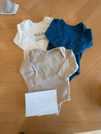 Lot de 3 bodies - Taille : 6 mois