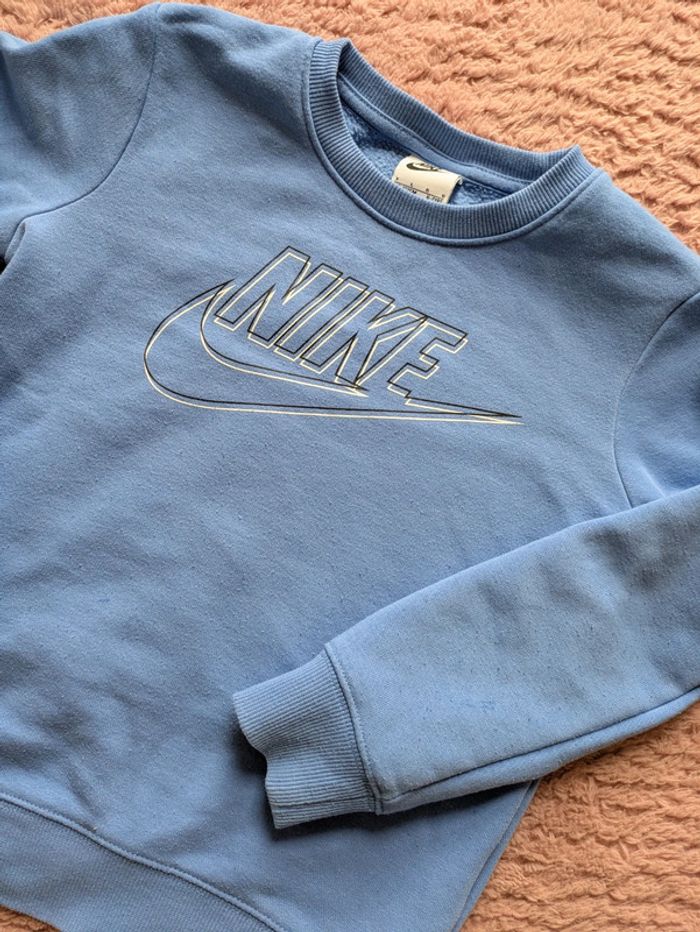 Sweat Nike 6/7ans - photo numéro 2