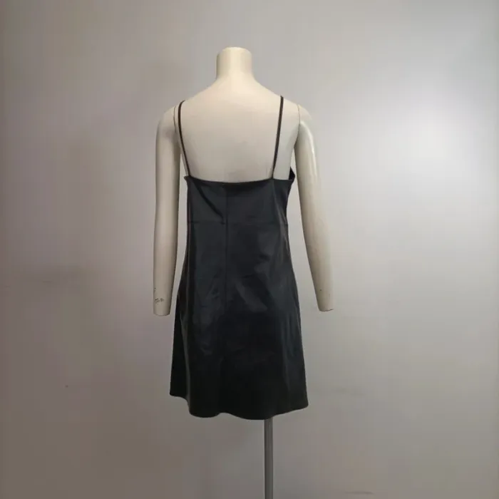 Robe Cuir Synthétique Mango Décolletée, Brodée rose rouge - dentelle clous métal - taille M A457 - photo numéro 3