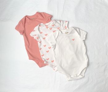 Lot de 3 bodies TAO 6 mois