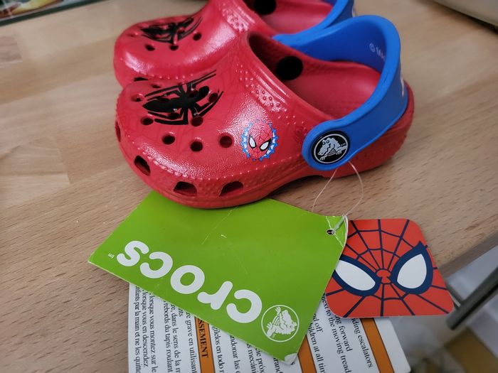 crocs spiderman - photo numéro 3
