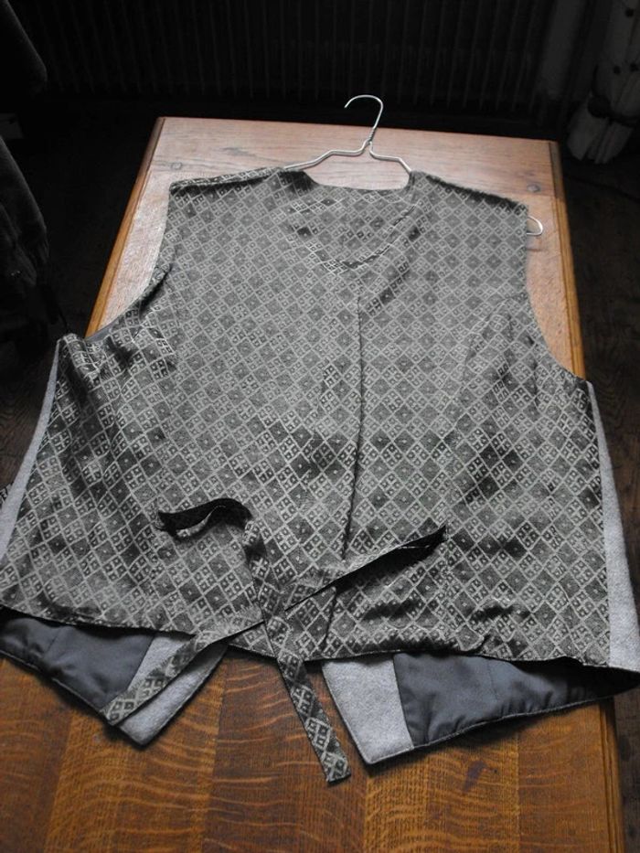 gilet costume laine - photo numéro 2