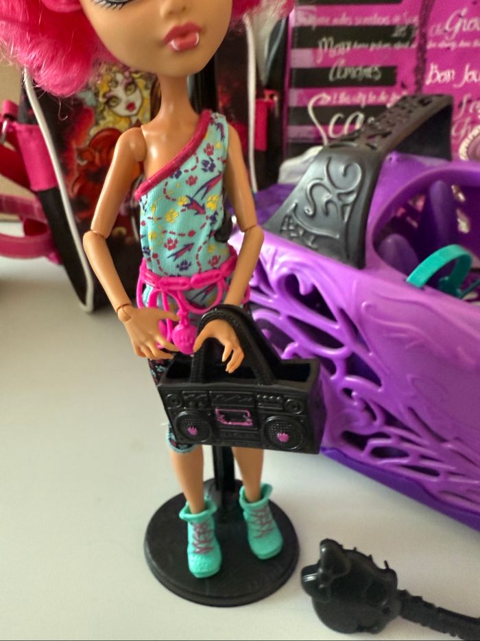 Lot poupée et véhicule Monster High Howleen Wolf hip-hop dance - photo numéro 4