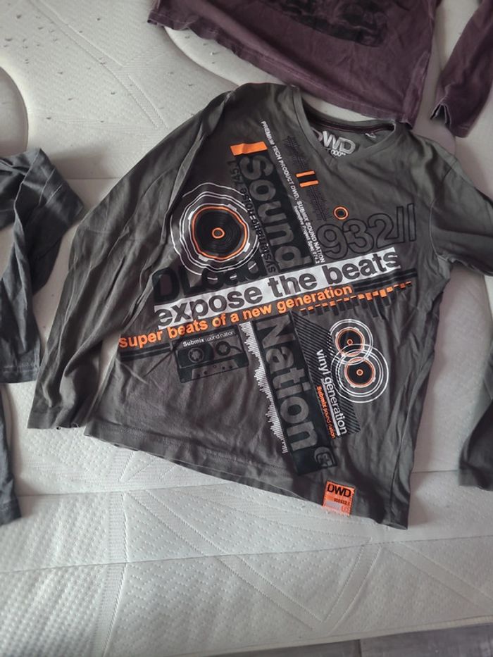 Lot t.shirt 10ans - photo numéro 5