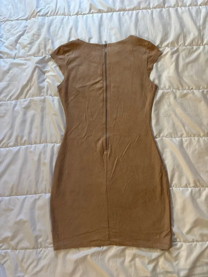 Robe en velours - photo numéro 3