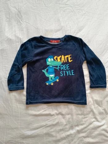 Pyjama long (taille 6 ans)