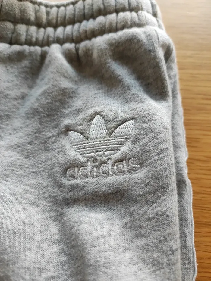 Jogging adidas gris 3-6 mois - photo numéro 4