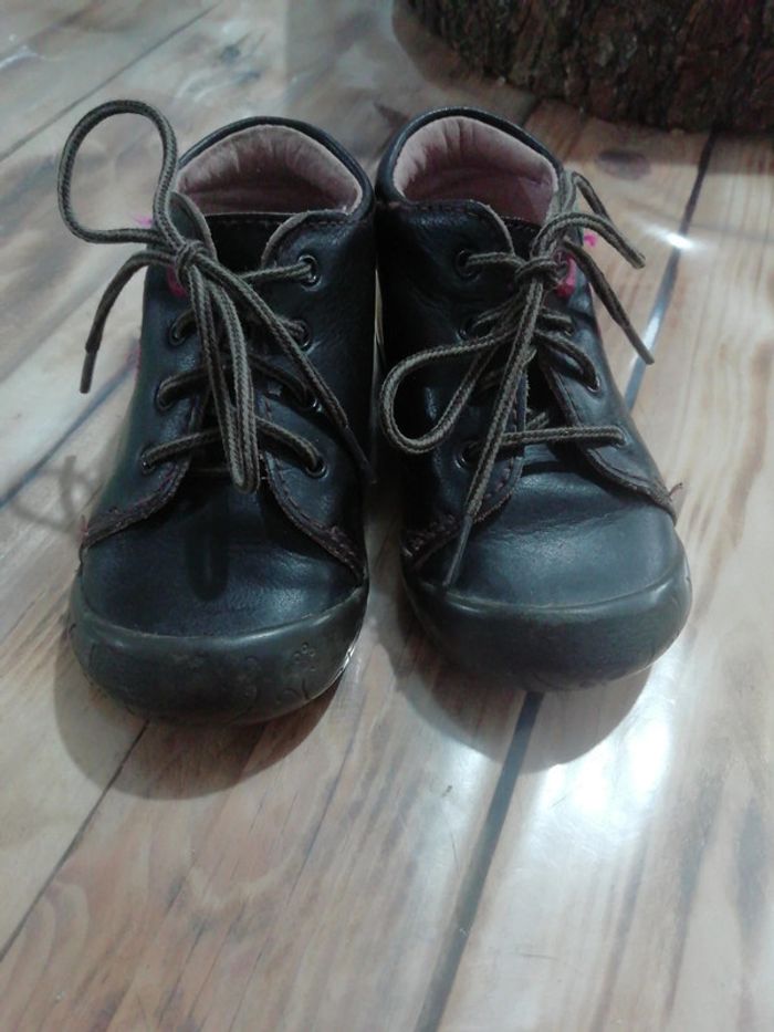 Chaussures 19 - photo numéro 2